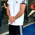 طقم رياضي تيشيرت Adidas Trefoil